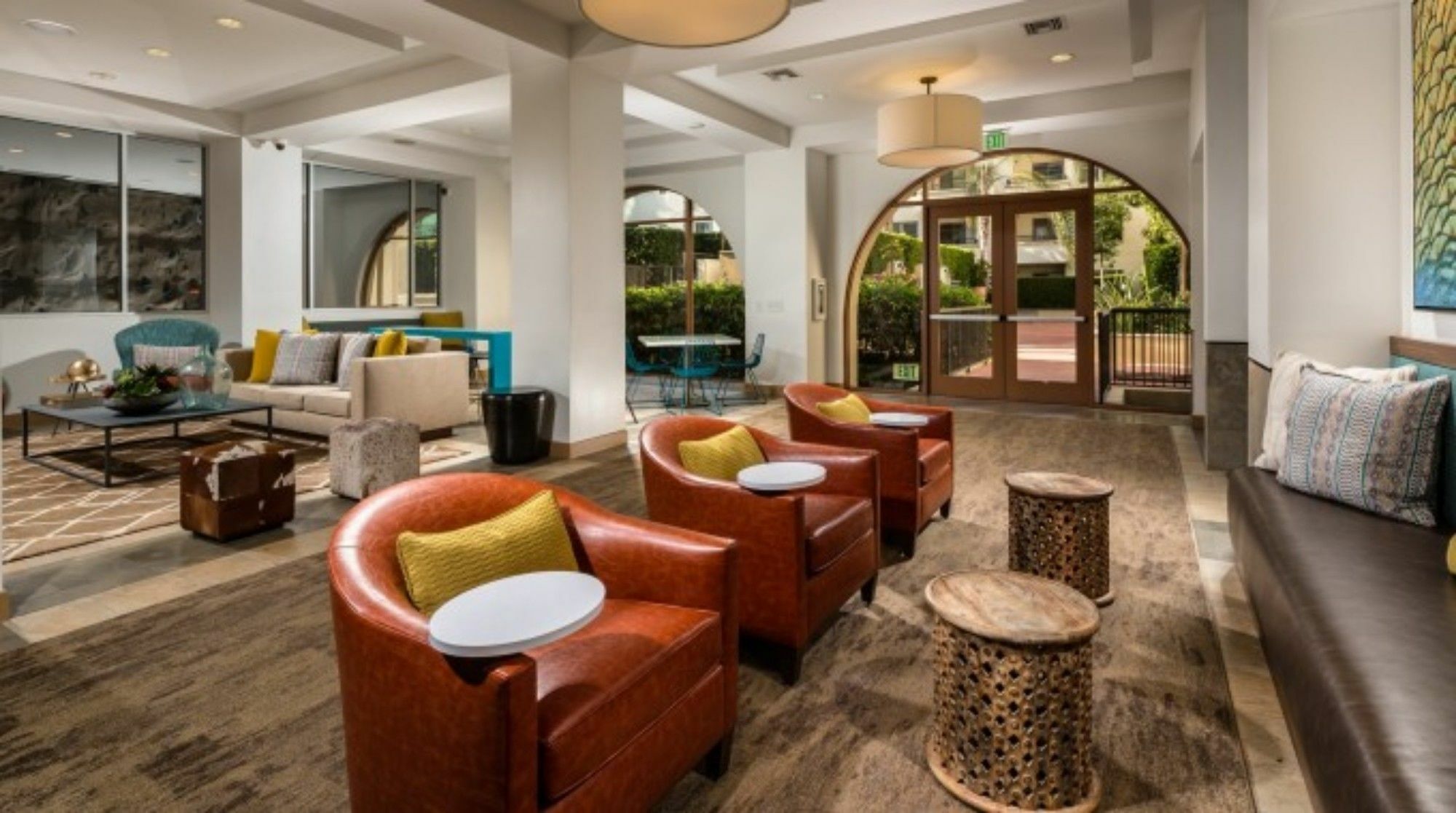 Global Luxury Suites At Tiverton Ave Лос-Анджелес Экстерьер фото